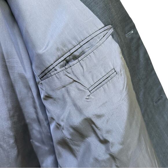 Hugo Boss Gray Wool Suit Jacket Made in USA 2-Button Classic Fit 42R - Picture 7 of 9